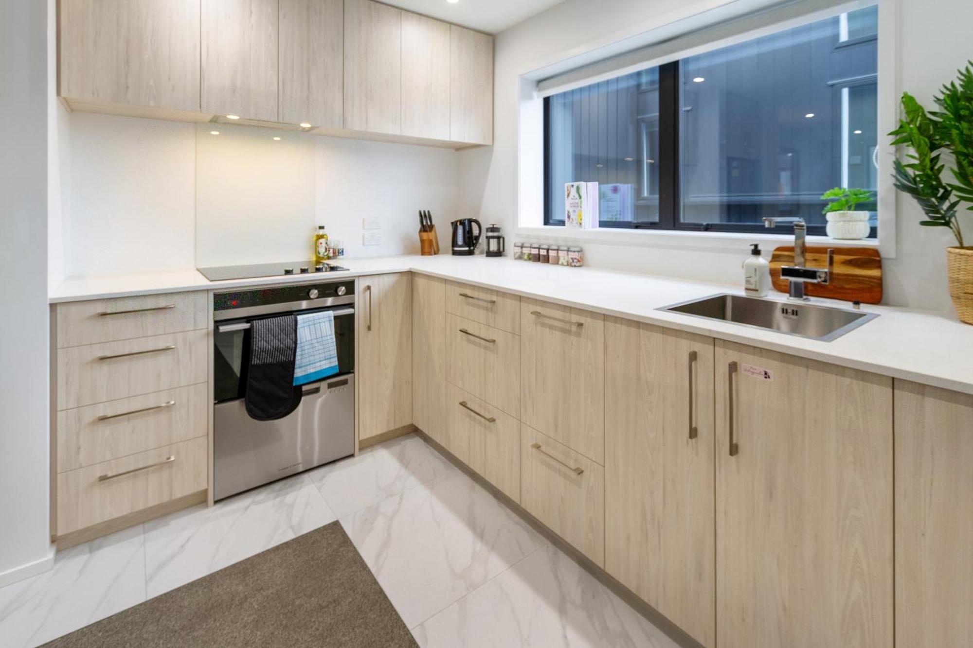Modern City Lifestyle: 2 Bedroom 1 Bath Крайстчърч Екстериор снимка